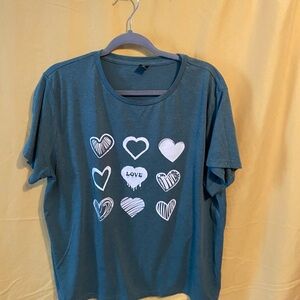 SHEIN Green Short Sleeve Heart Grid Graphic Tee